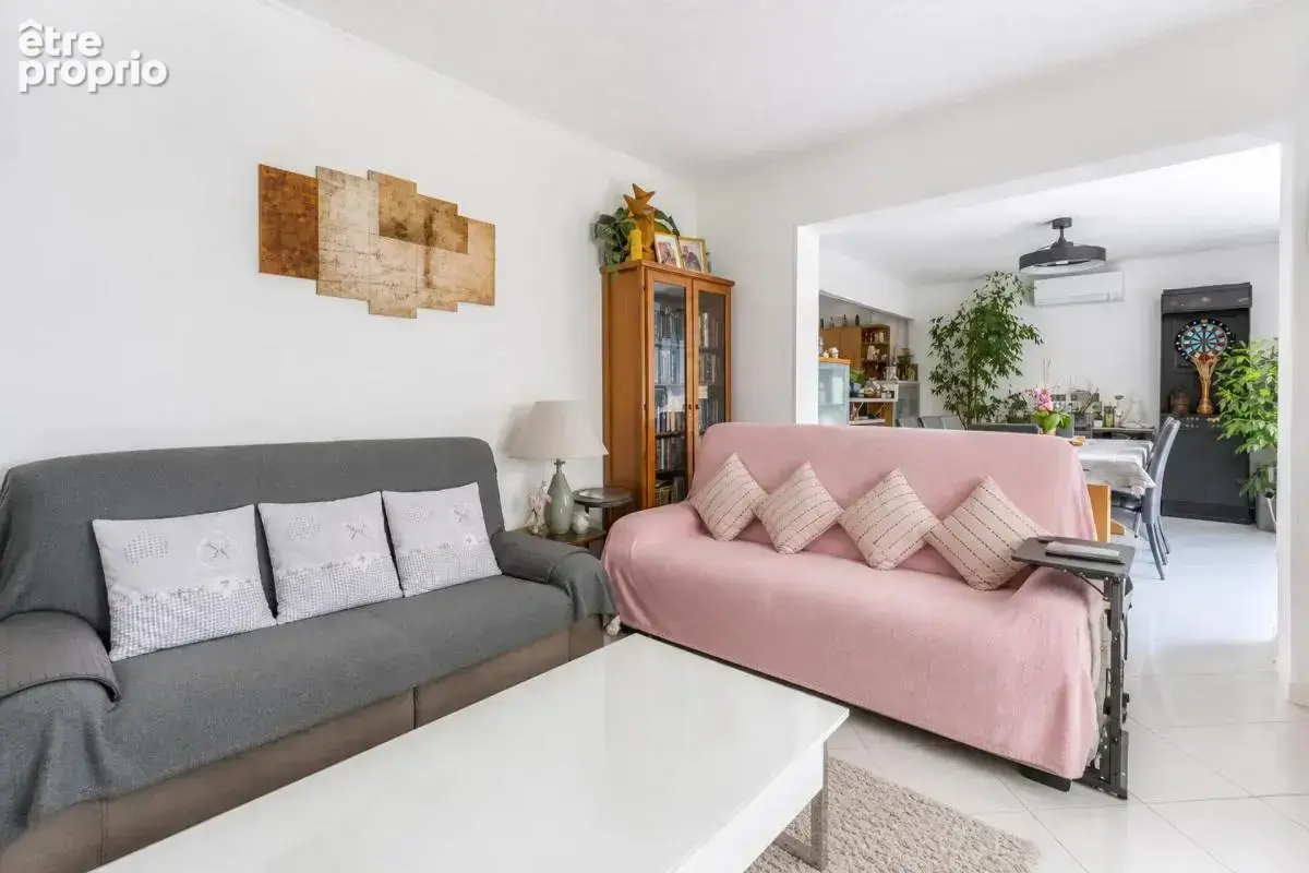Maison de 7 pièces de 240 m² à Choisy-le-Roi - photo 1