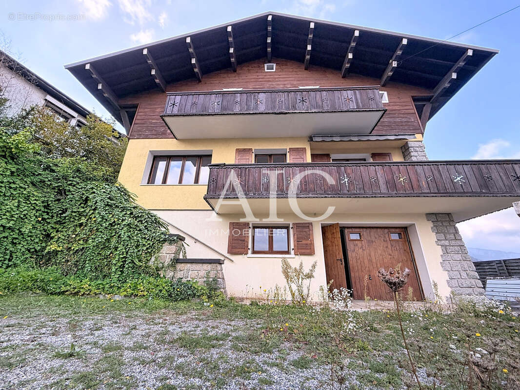 Maison à SALLANCHES