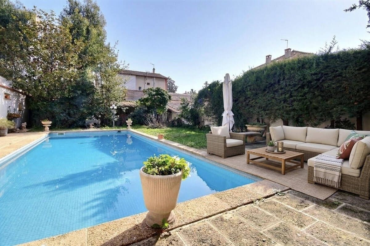 Maison à MARSEILLE-10E