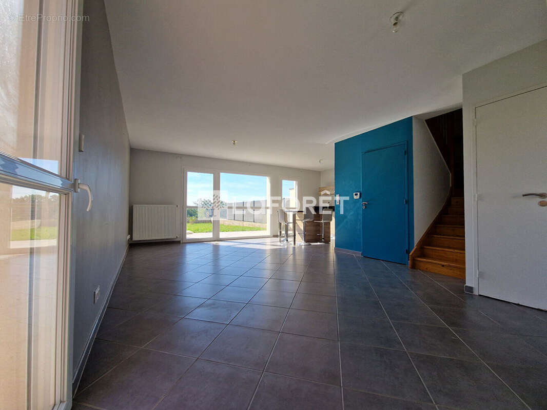 Maison à LE MONASTERE