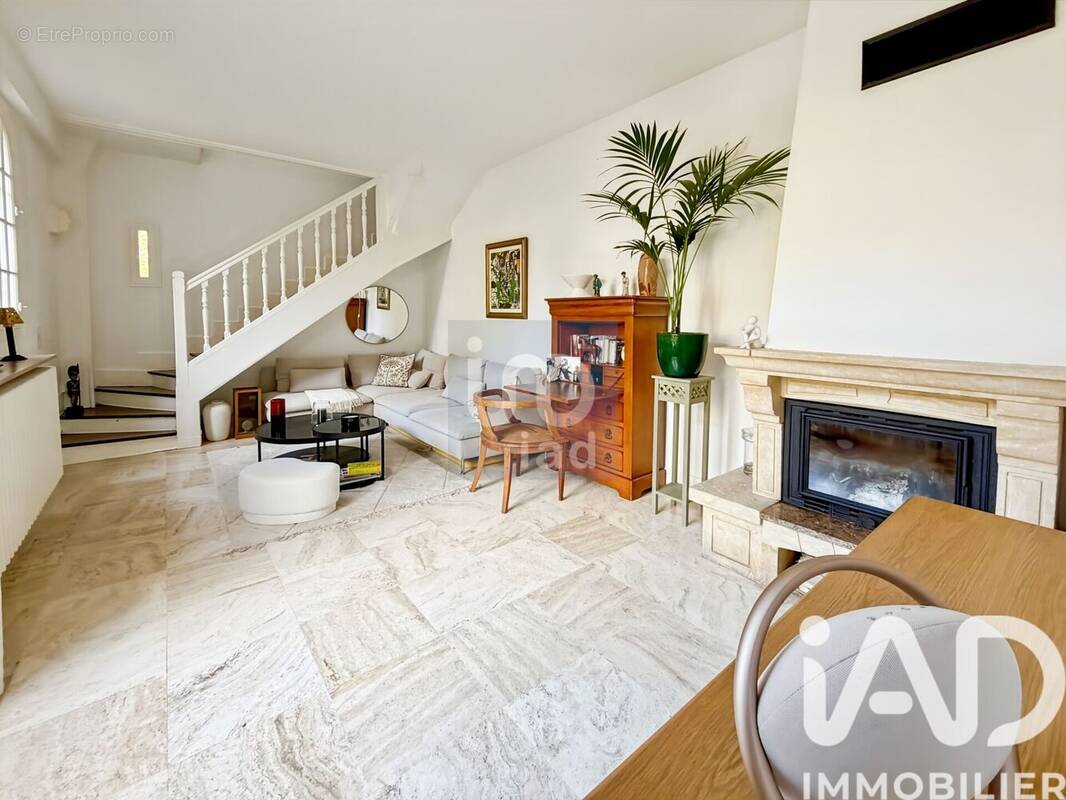 Photo 1 - Appartement à COMPIEGNE