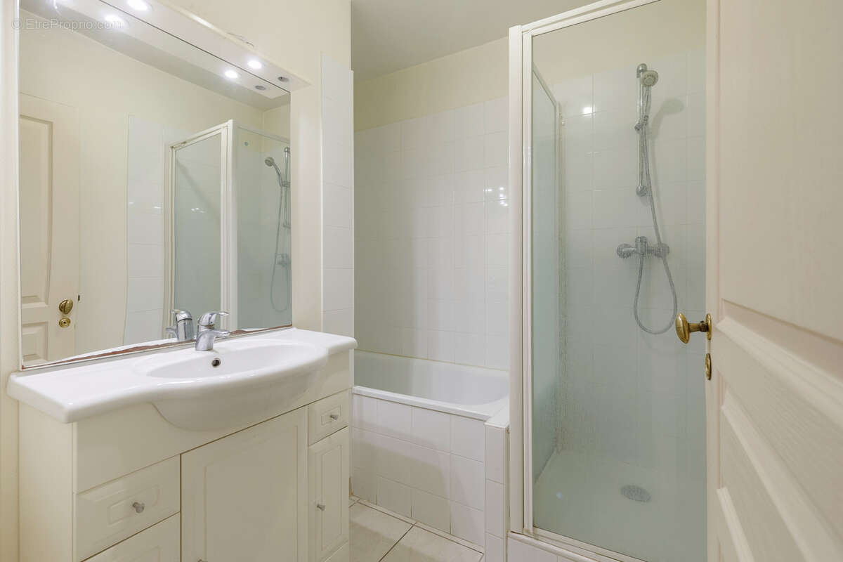 Appartement à LYON-6E