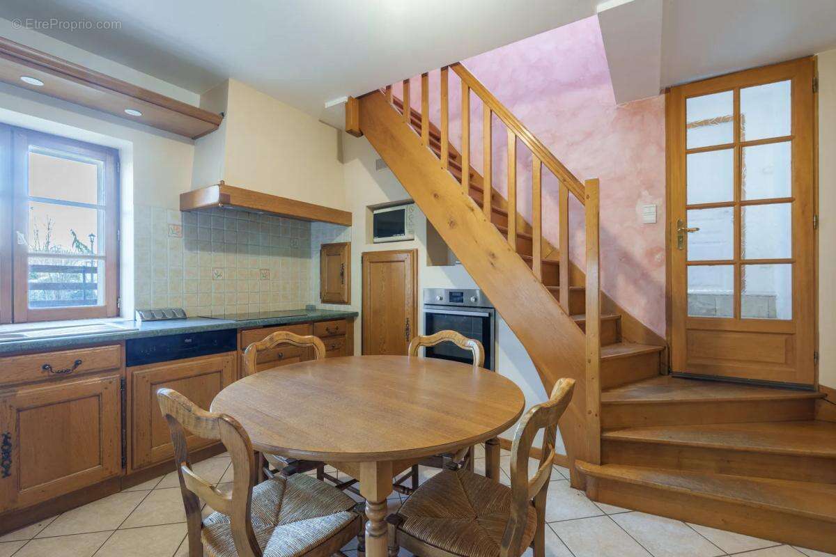 Maison à FRANCHEVILLE