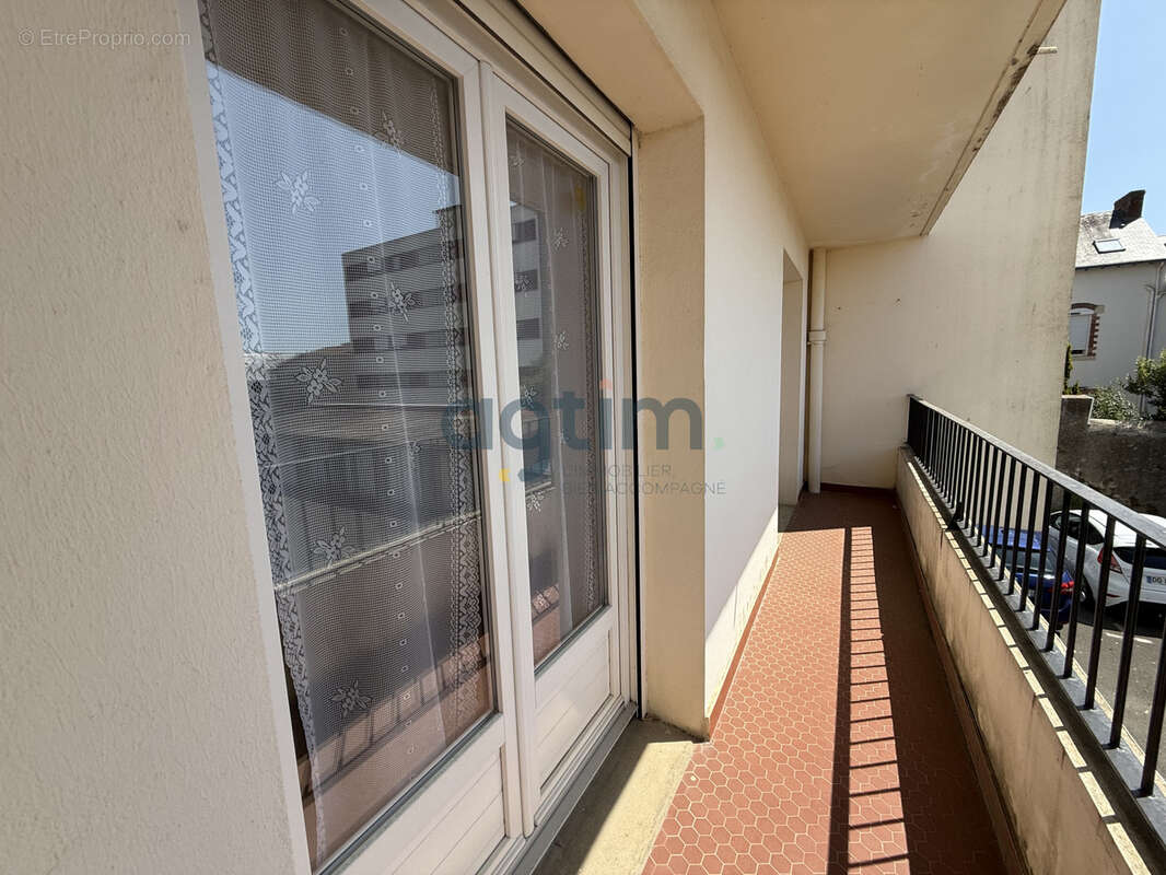 À vendre   Appartement T3 avec balcon, cave et parking   Centre-ville de La Roche-sur-Yon - photo 6
