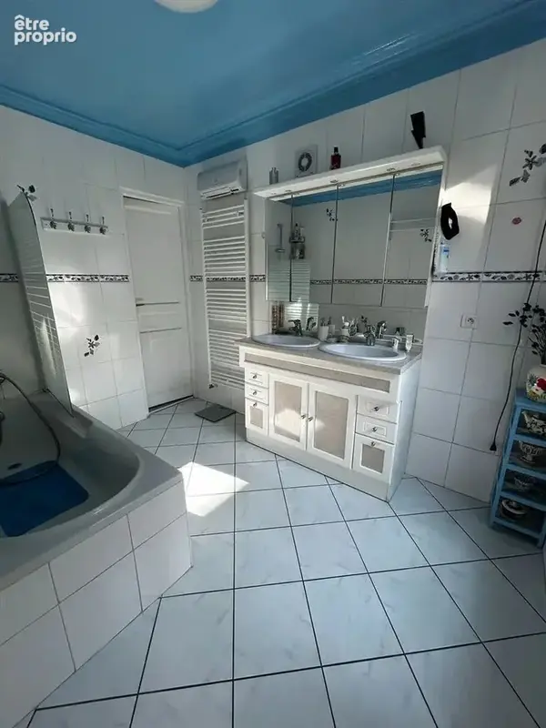 Appartement 4 pièces 79 m² à vendre à Paris-11e (75011) - photo 10
