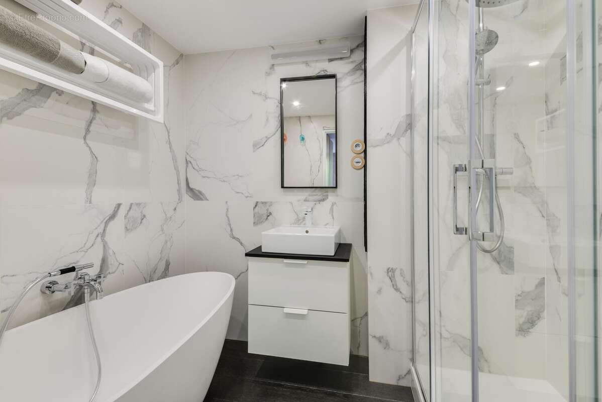 Photo 6 - Appartement à PARIS-8E