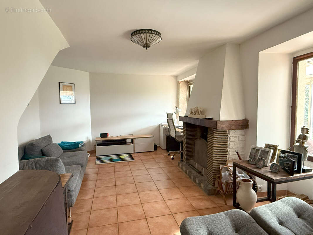 Maison ancienne 93 m2 - 3 Chambres - Jardin - - photo 4