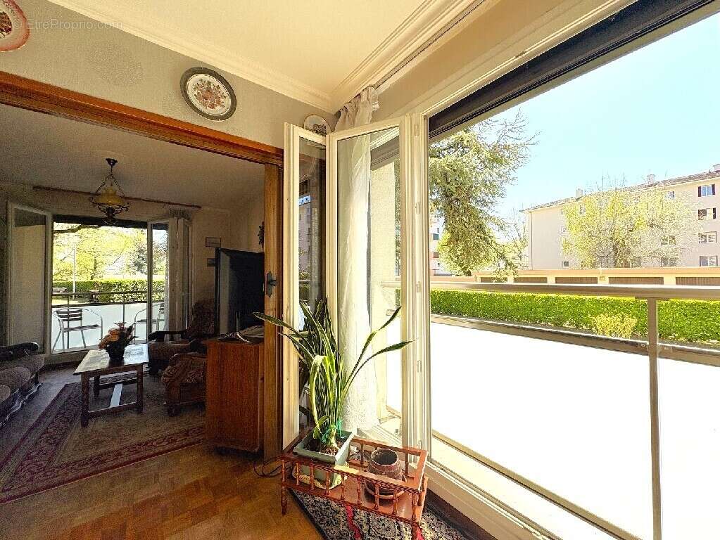 Appartement à ANNECY-LE-VIEUX
