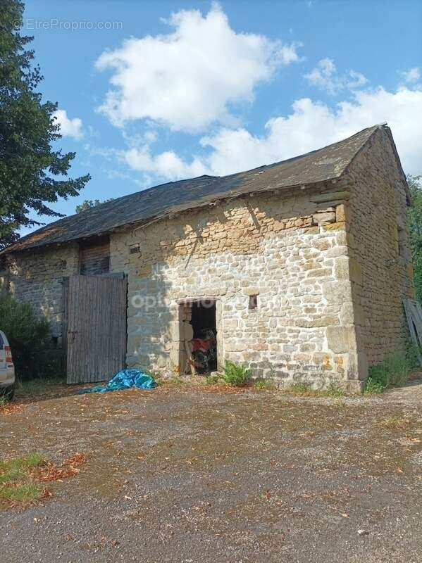 Maison à ROYERE-DE-VASSIVIERE