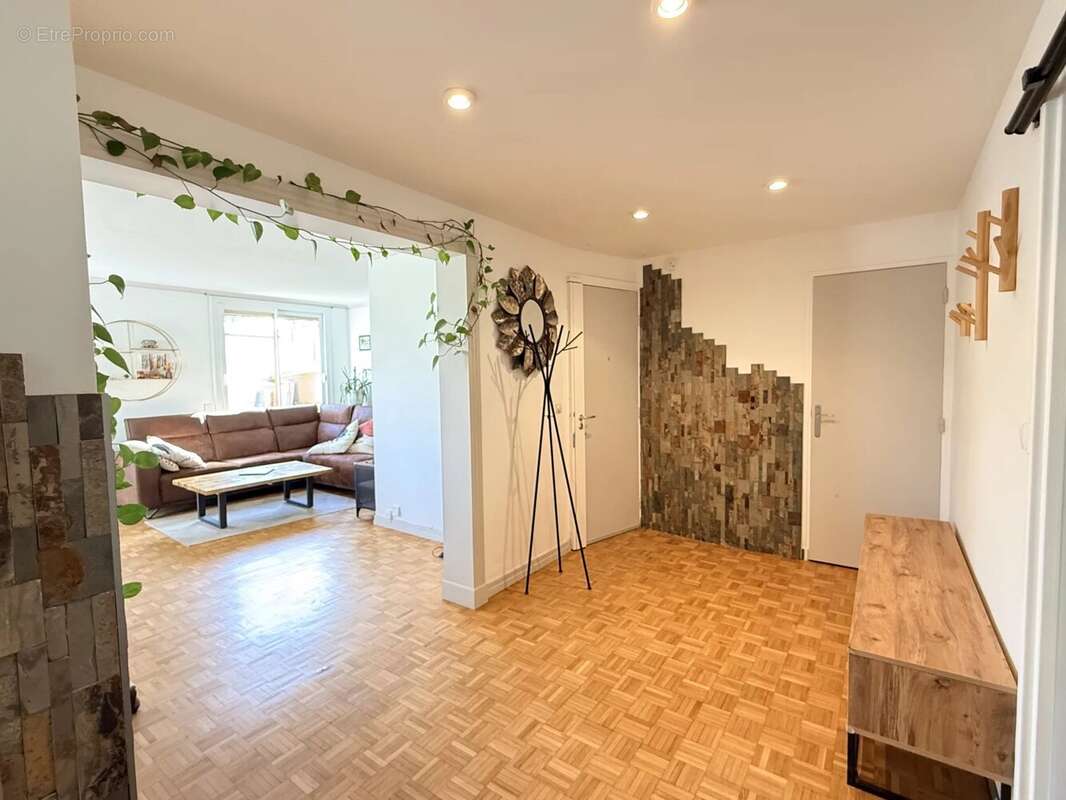 Appartement à GIF-SUR-YVETTE