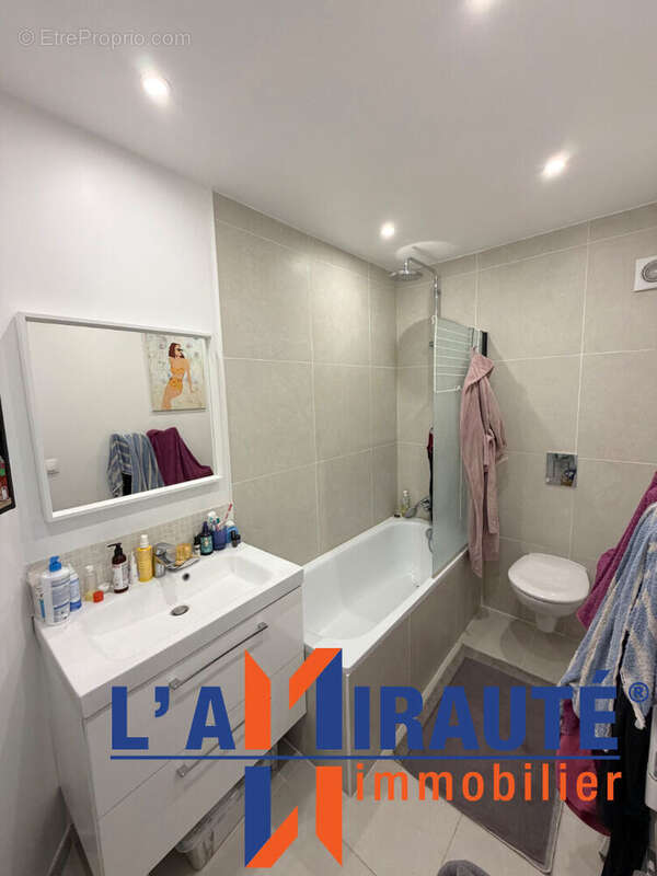 Appartement à SARTROUVILLE
