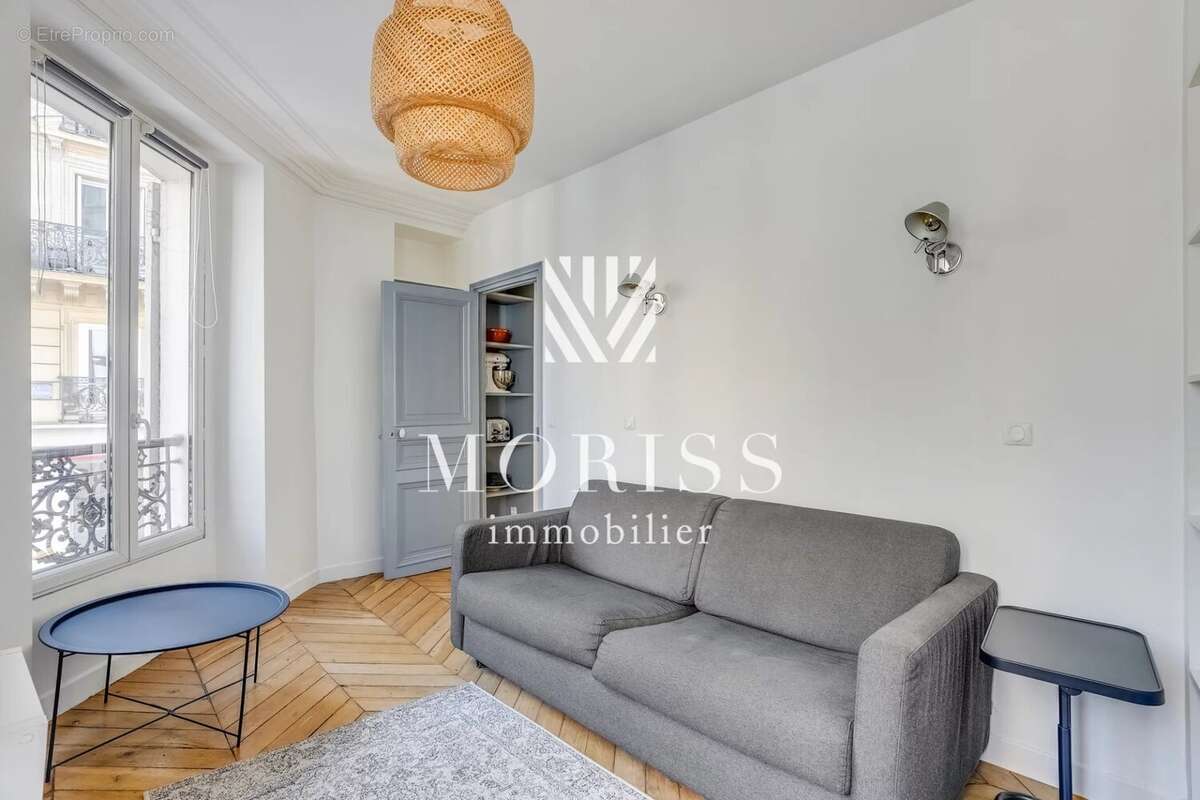 Appartement à PARIS-17E