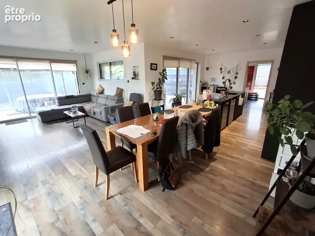 RARE A LA VENTE Fougères maison de plein pied - photo 2