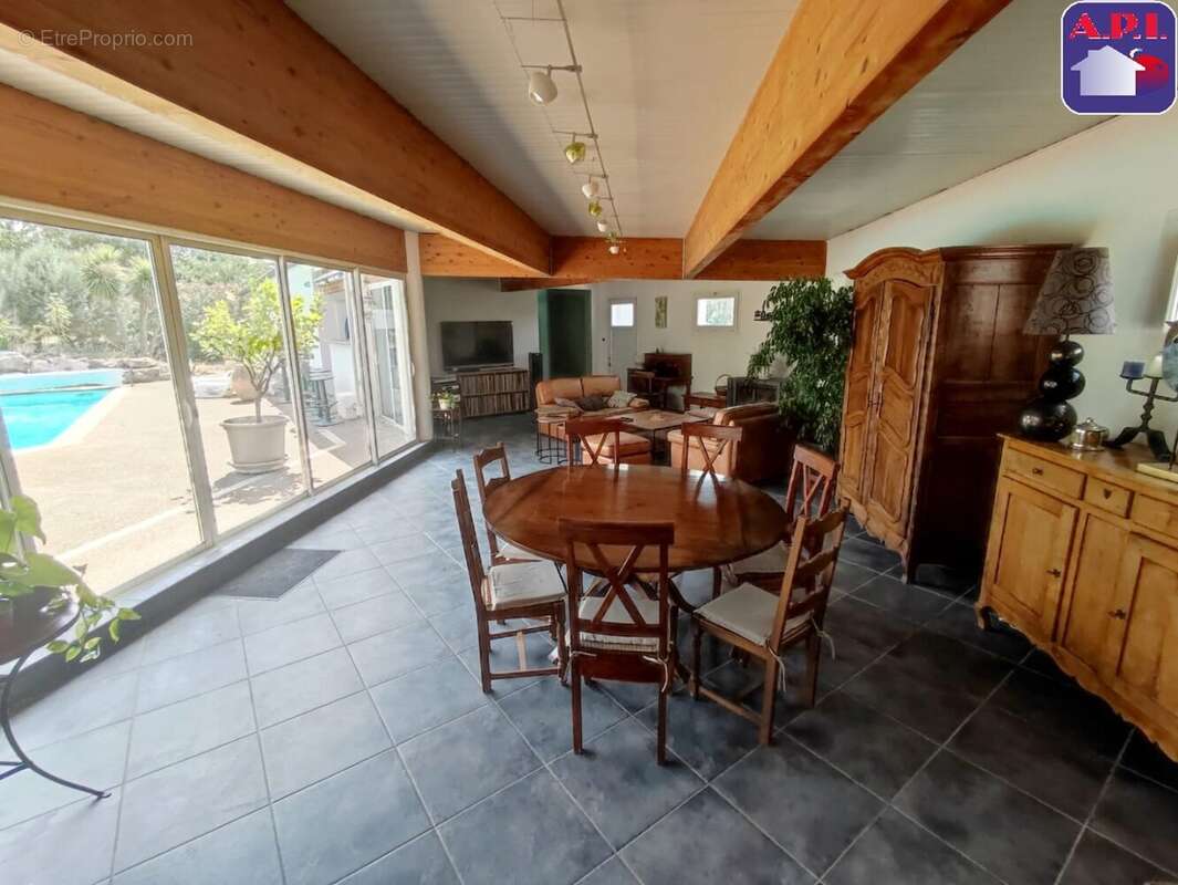 Maison 297 m² à Saint-Jean-Du-Falga  - photo 11