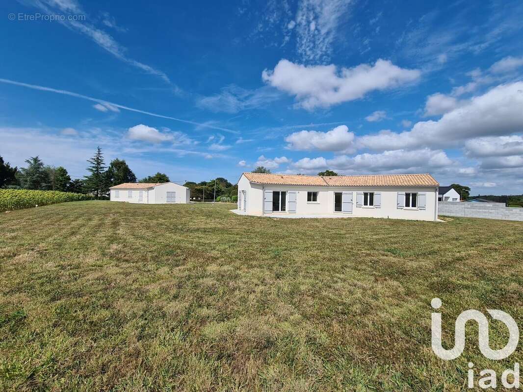 Photo 5 - Maison à LES ESSARDS