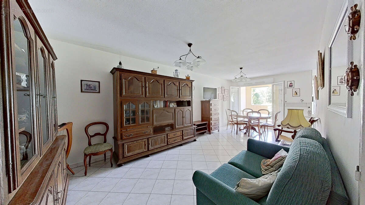 Appartement à CRAPONNE