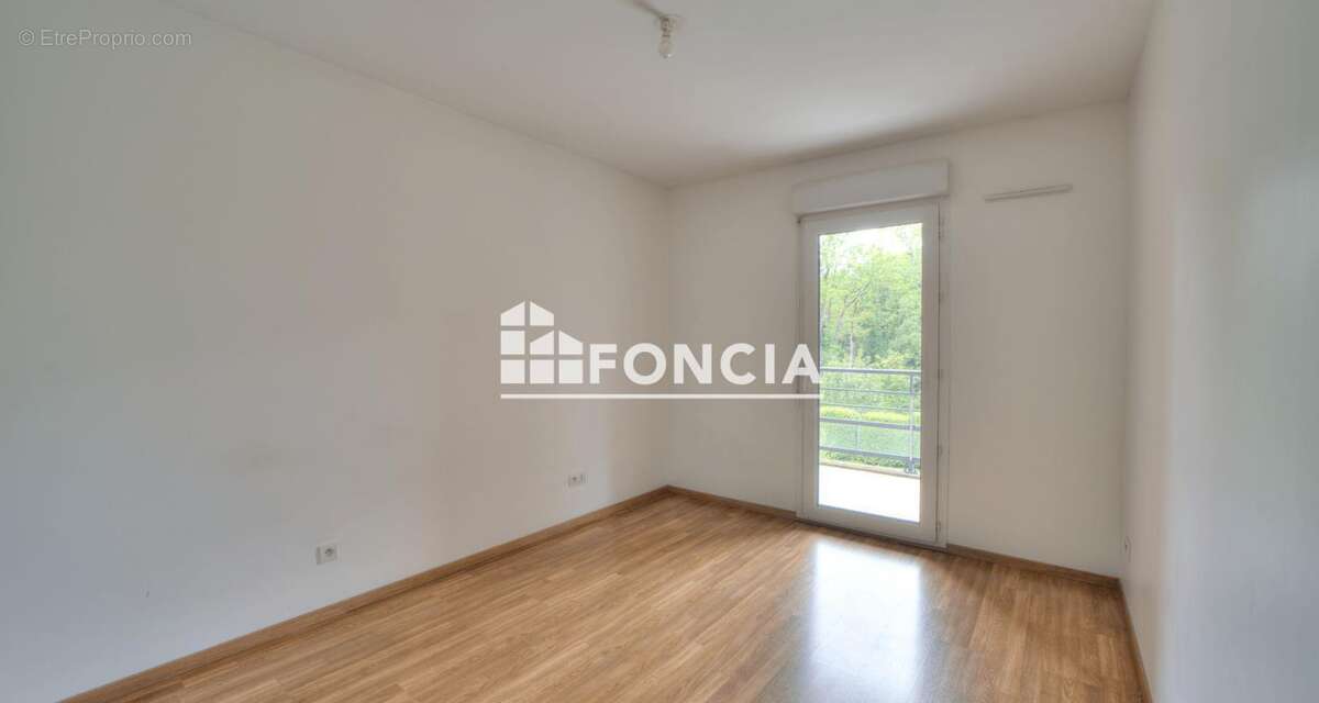 Appartement à CESSY