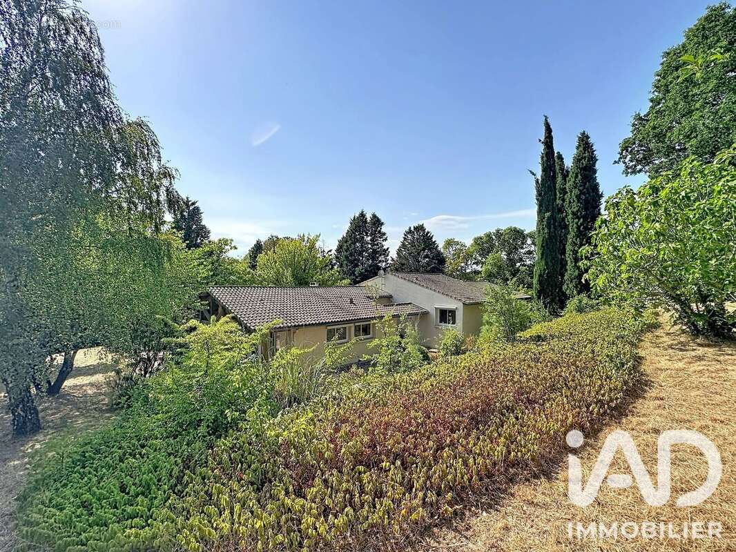 Maison 226 m² à Villepinte  - photo 4