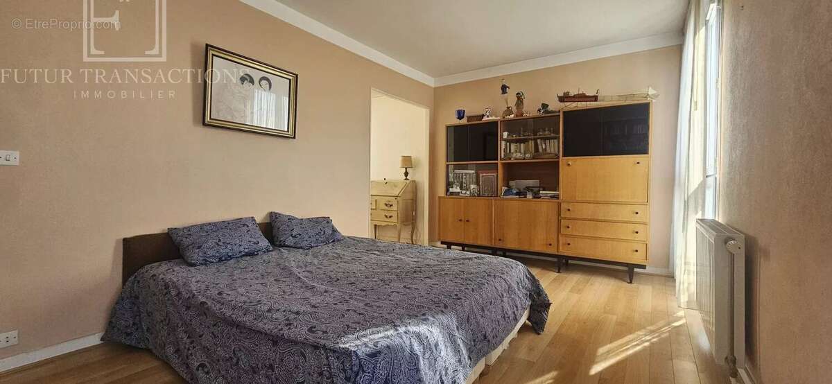 Appartement à COLOMBES