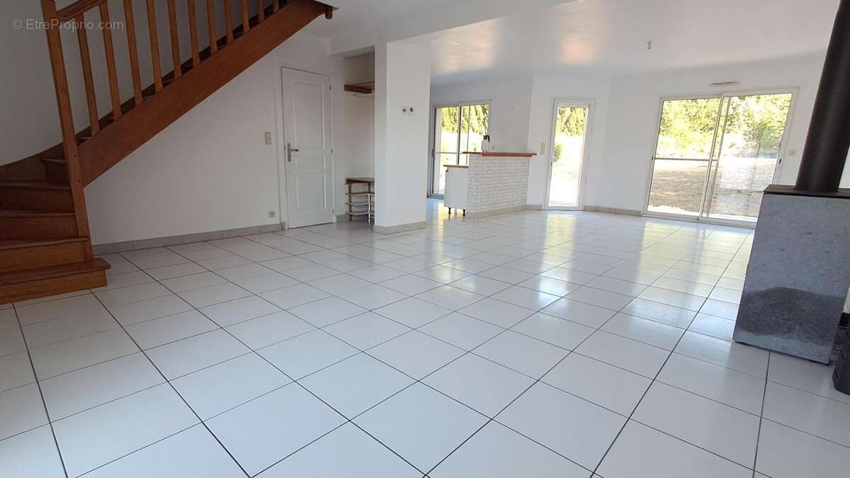Maison individuelle - 5 chambres et grand jardin - photo 2