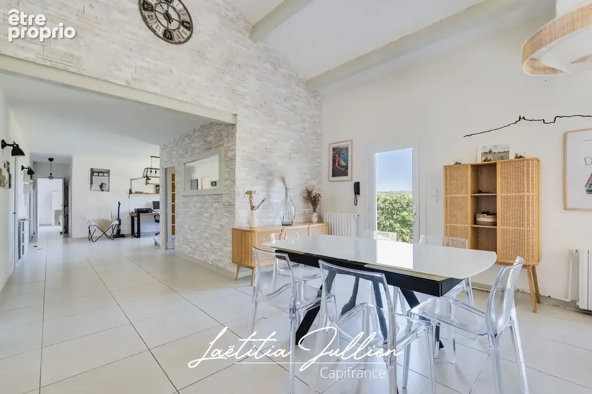 La Penne-sur-Huveaune – Maison T5 de plain-pied 155 m² – Piscine – Vue dégagée – Sans vis-à-vis - photo 13