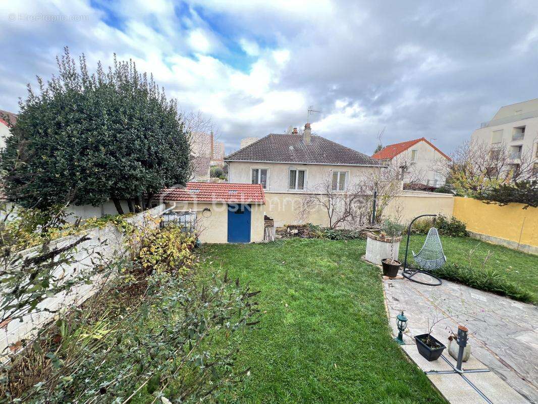 Maison à L'HAY-LES-ROSES