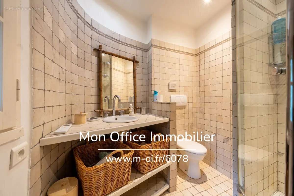 Maison à ROUSSILLON