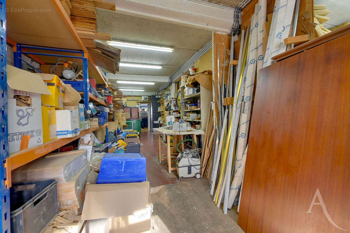 Commerce à ROMAINVILLE