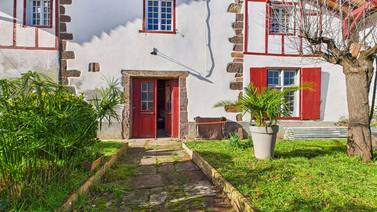Maison à HASPARREN
