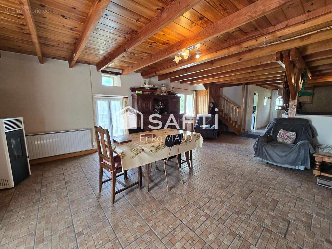 Maison 82 m² à Mosnac  - photo 5