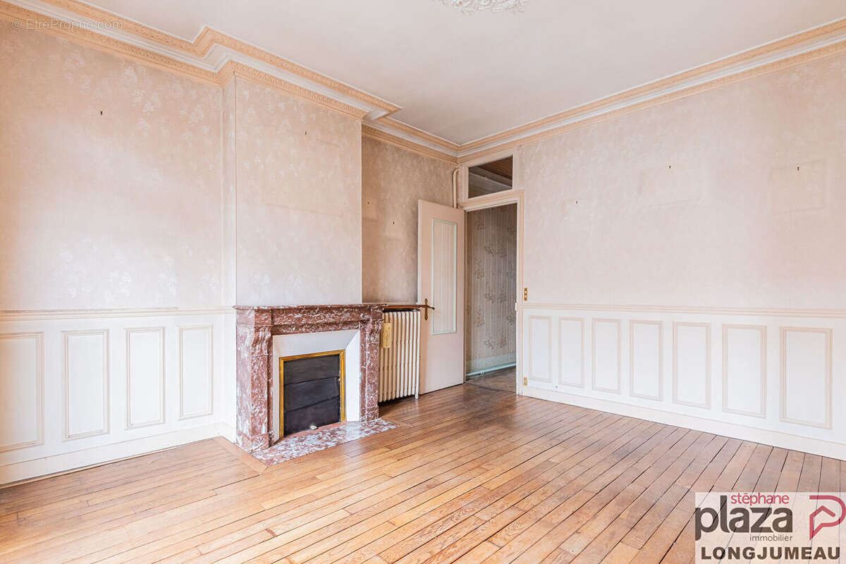 Appartement à LONGJUMEAU