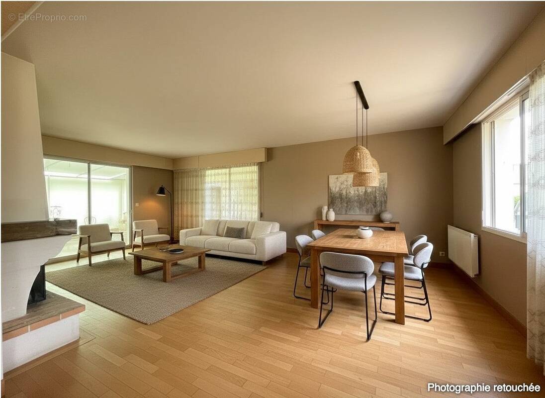 Maison 235 m² à Joue-Les-Tours  - photo 4