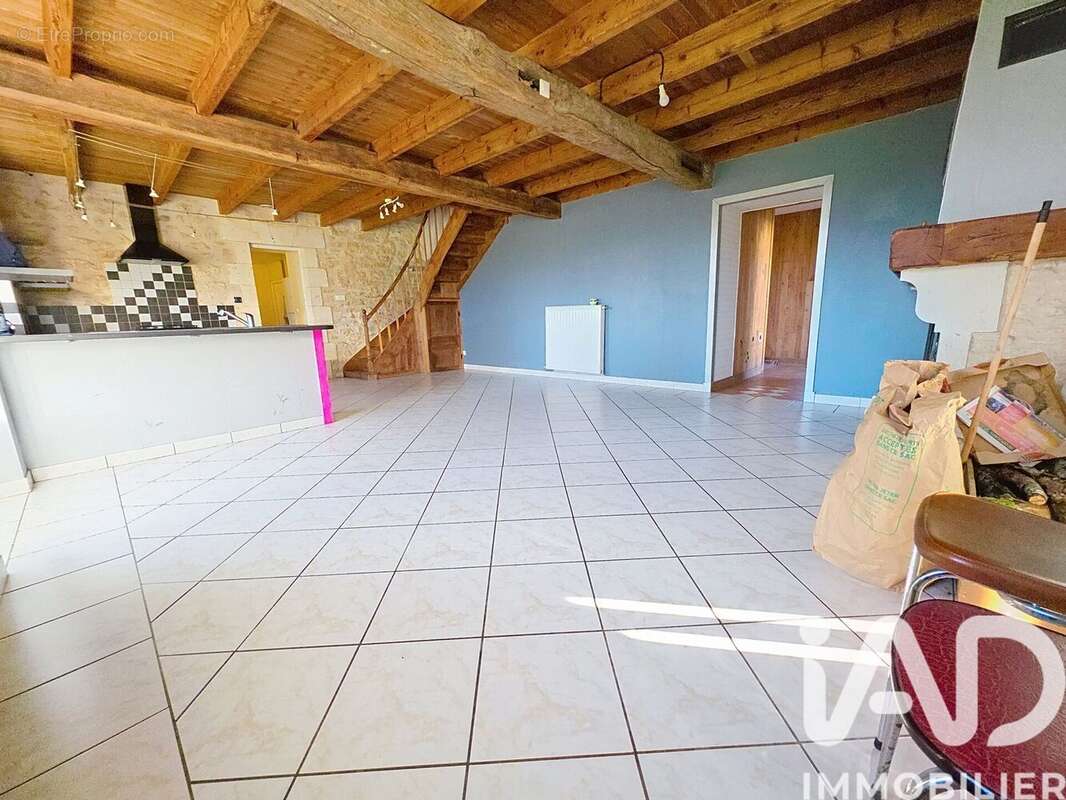 Maison 119 m² à Feuillade  - photo 5