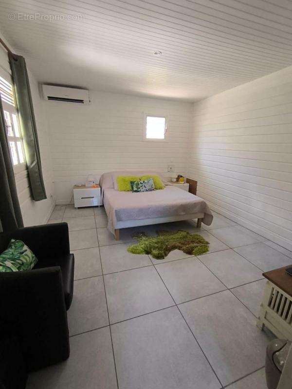 Maison à LES TROIS-ILETS