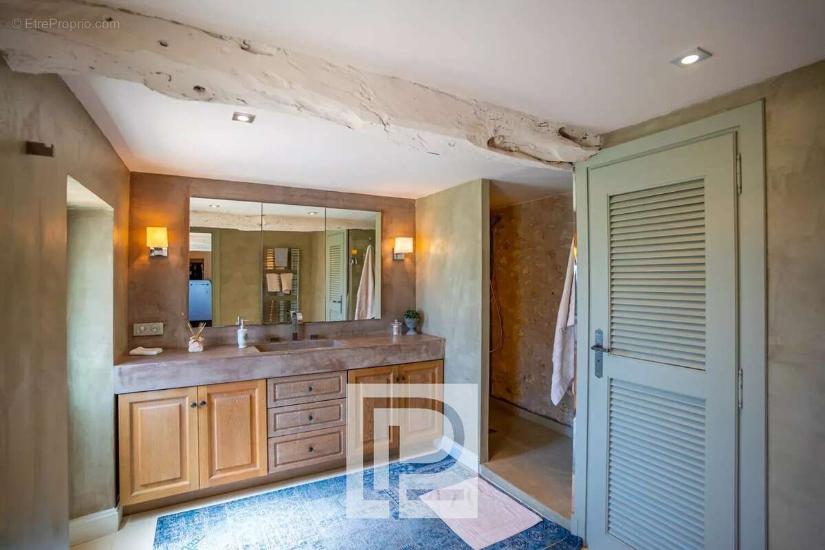 Maison à MOUANS-SARTOUX