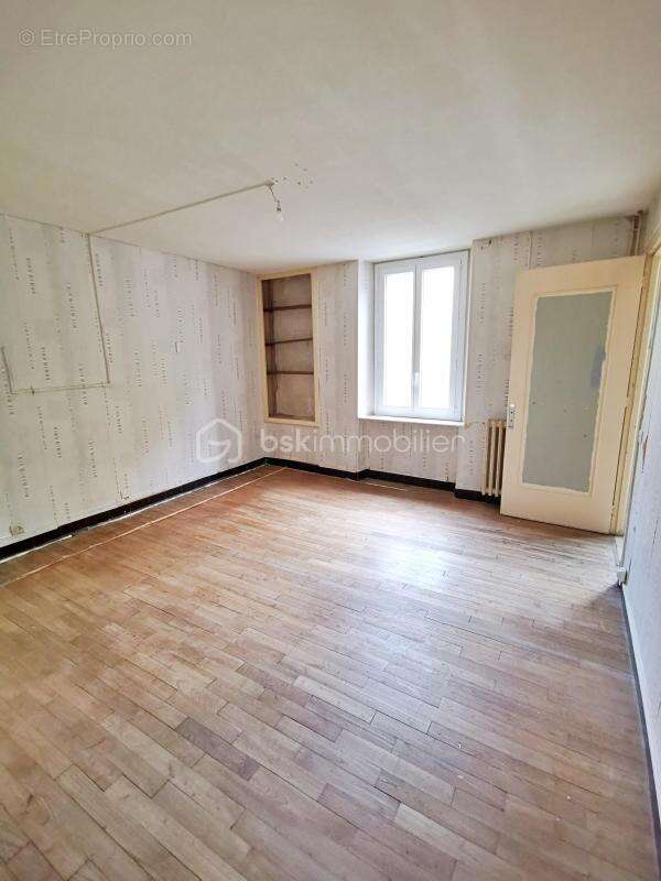 Maison à LABASTIDE-ROUAIROUX