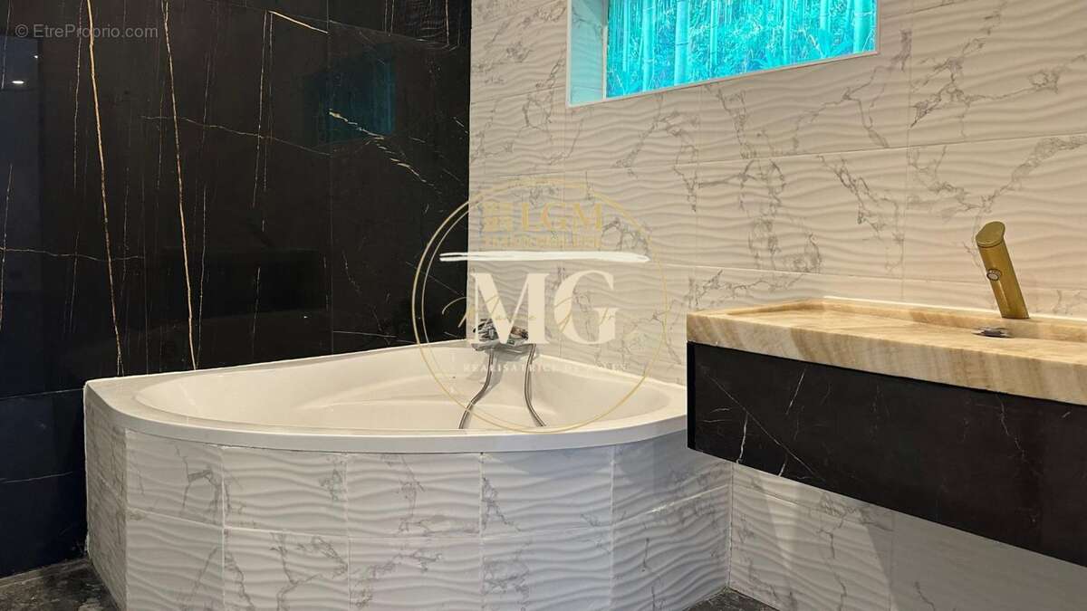 Maison à SAINT-CHRISTOL-LES-ALES