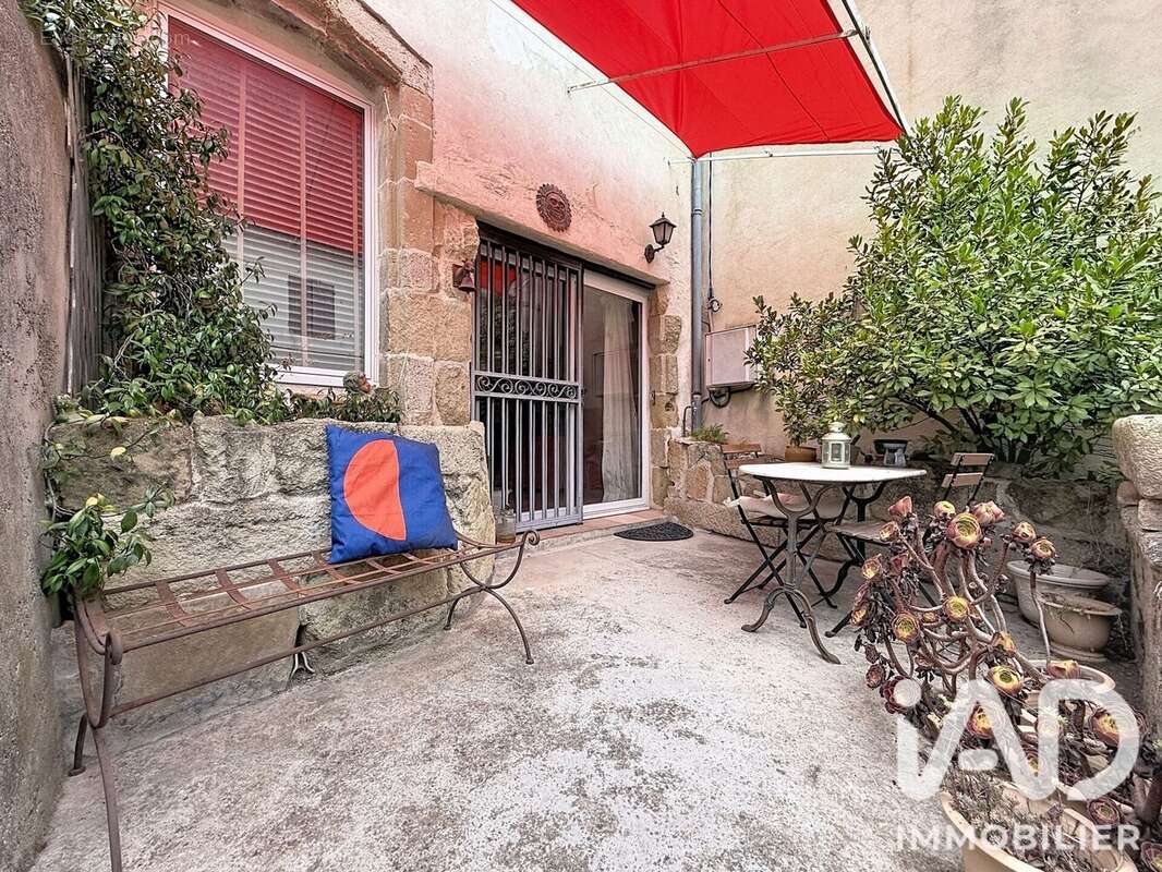 Maison 110 m² à Eyguieres  - photo 3