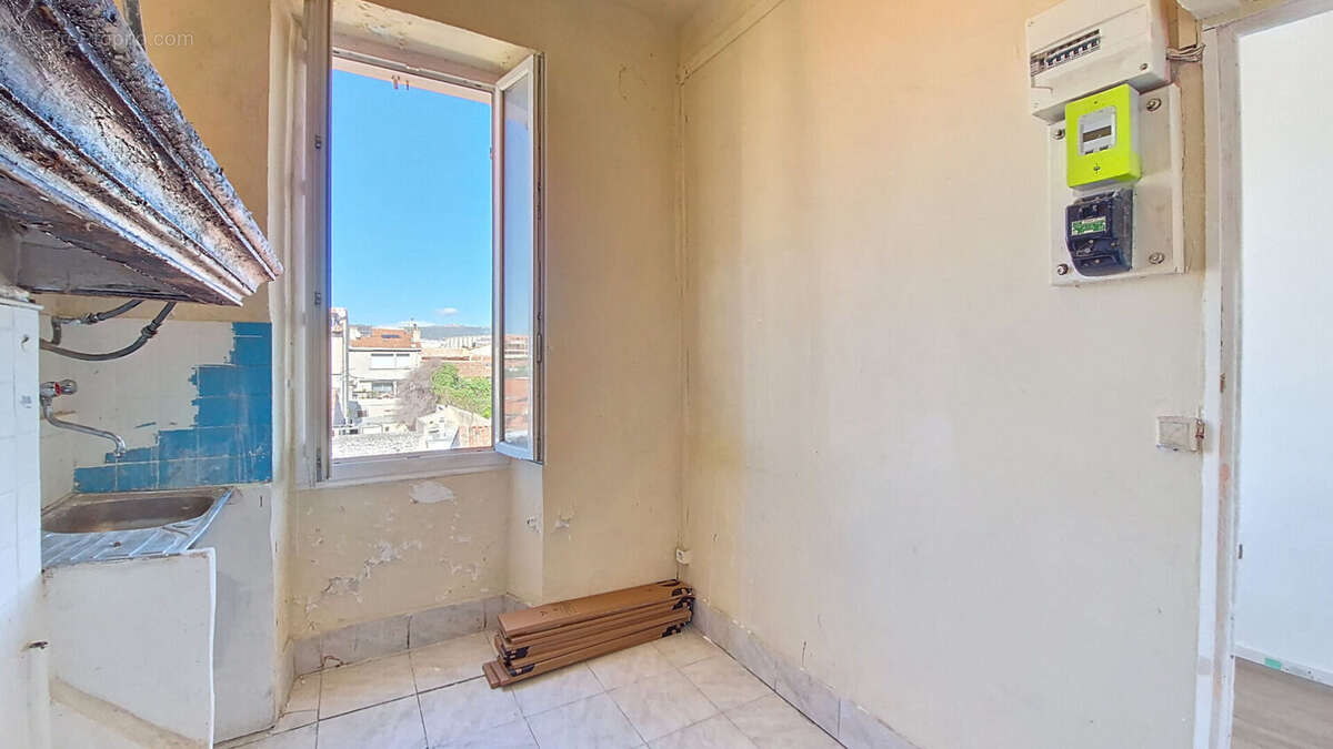 Appartement à MARSEILLE-3E