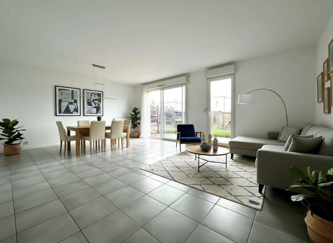 Maison à SAINTE-LUCE-SUR-LOIRE