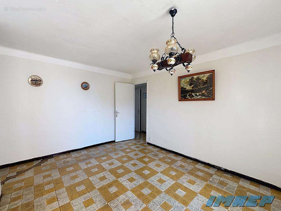 Appartement à MARSEILLE-9E