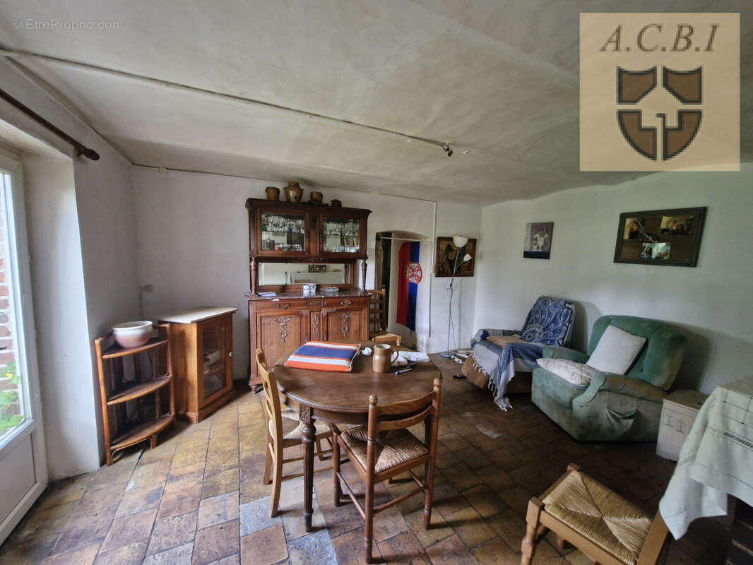 Maison à SARGE-SUR-BRAYE