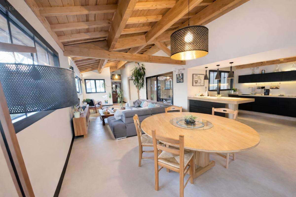 Maison à GUJAN-MESTRAS