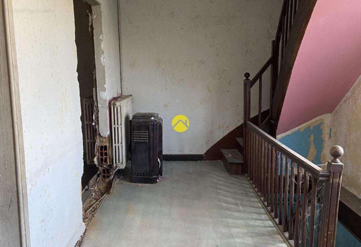 Maison à ABJAT-SUR-BANDIAT