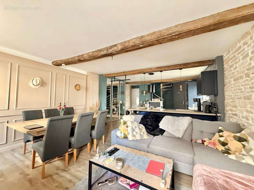 Charmant appartement en triplex de trois chambres – Alliance parfaite entre le cachet de l'ancien et le confort moderne - photo 6