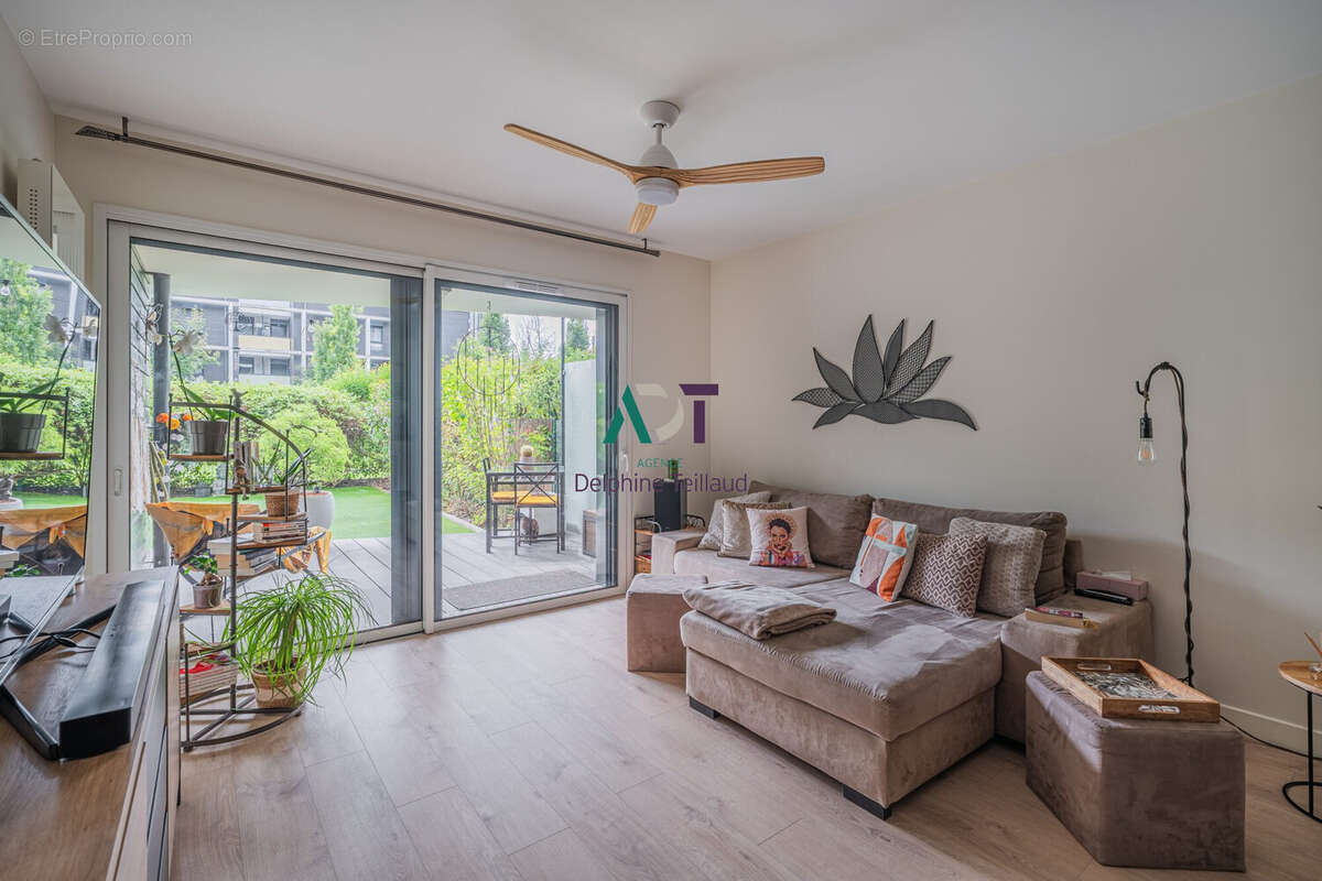 Appartement à MEYLAN