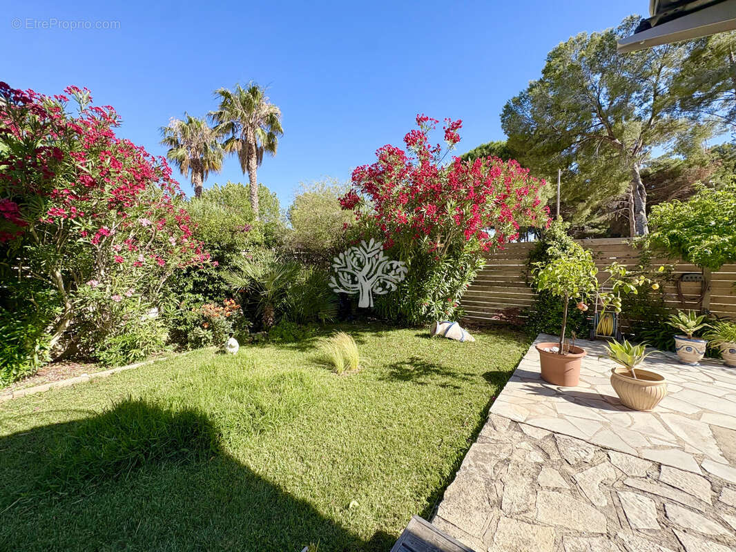 Appartement à SAINT-MANDRIER-SUR-MER