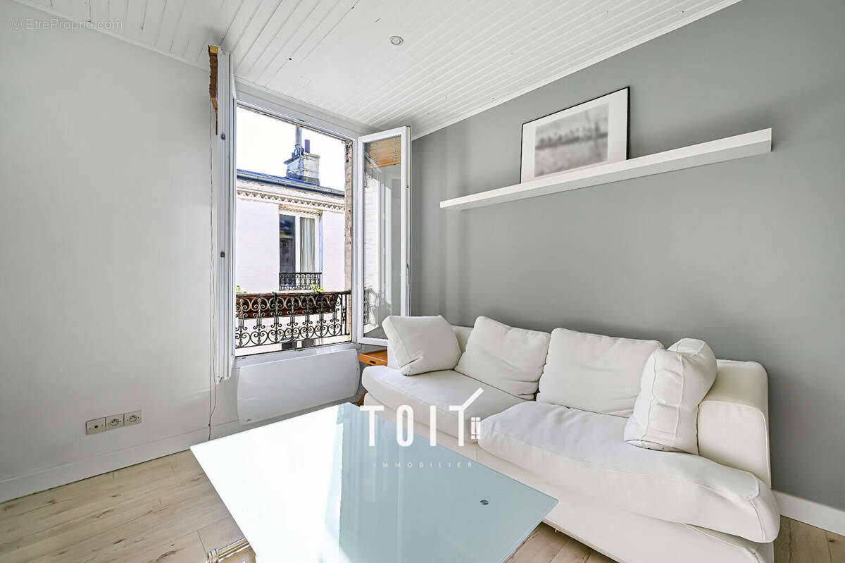 Appartement à PARIS-14E