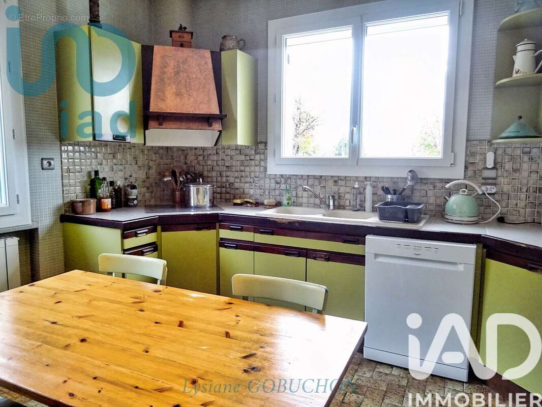 Maison 172 m² à Mareuil  - photo 7