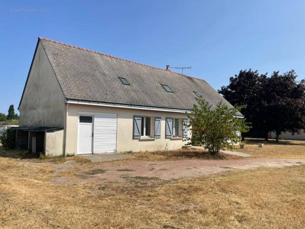 Maison à VARENNES-SUR-LOIRE